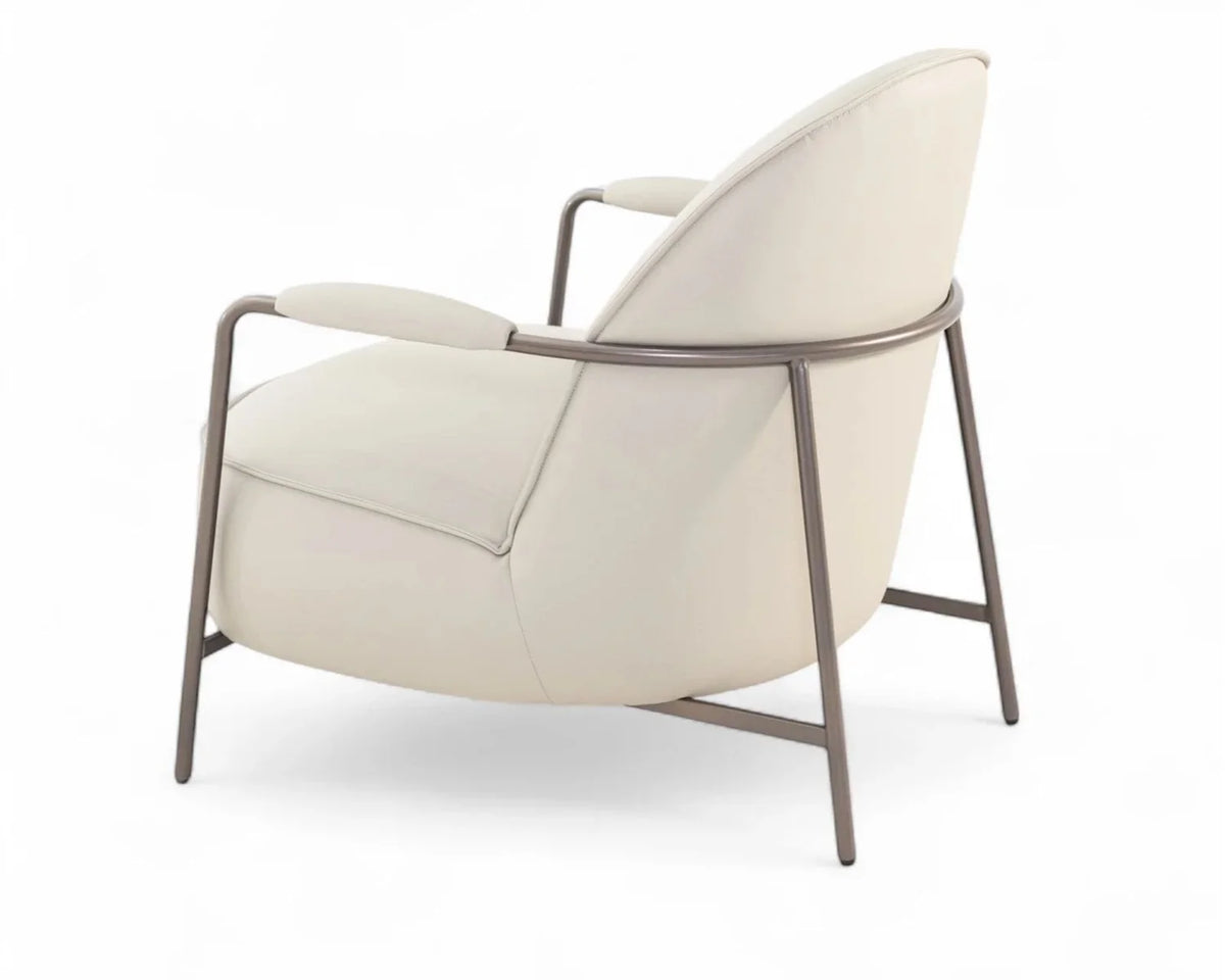 Lady Lounge Chair